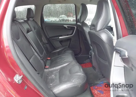 2014 Volvo Xc60 3.2 Premier Plus z USA, uszkodzony, nr VIN YV4952DL3E2550665